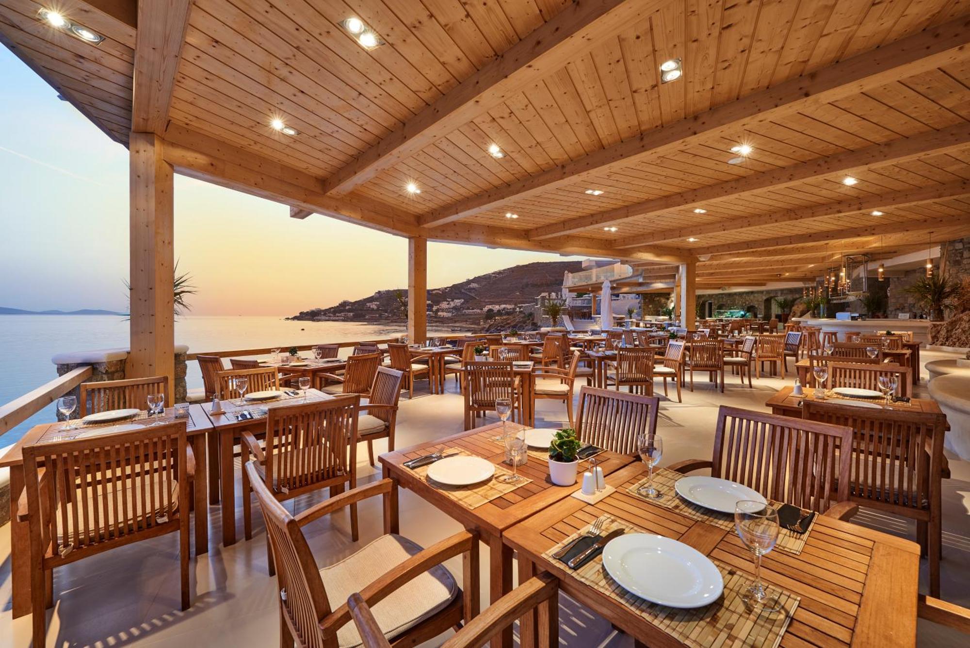 เซนต์จอห์น โฮเต็ล วิลลา แอนด์ สปา Hotel Agios Ioannis Diakoftis ภายนอก รูปภาพ Restaurant in Mykonos