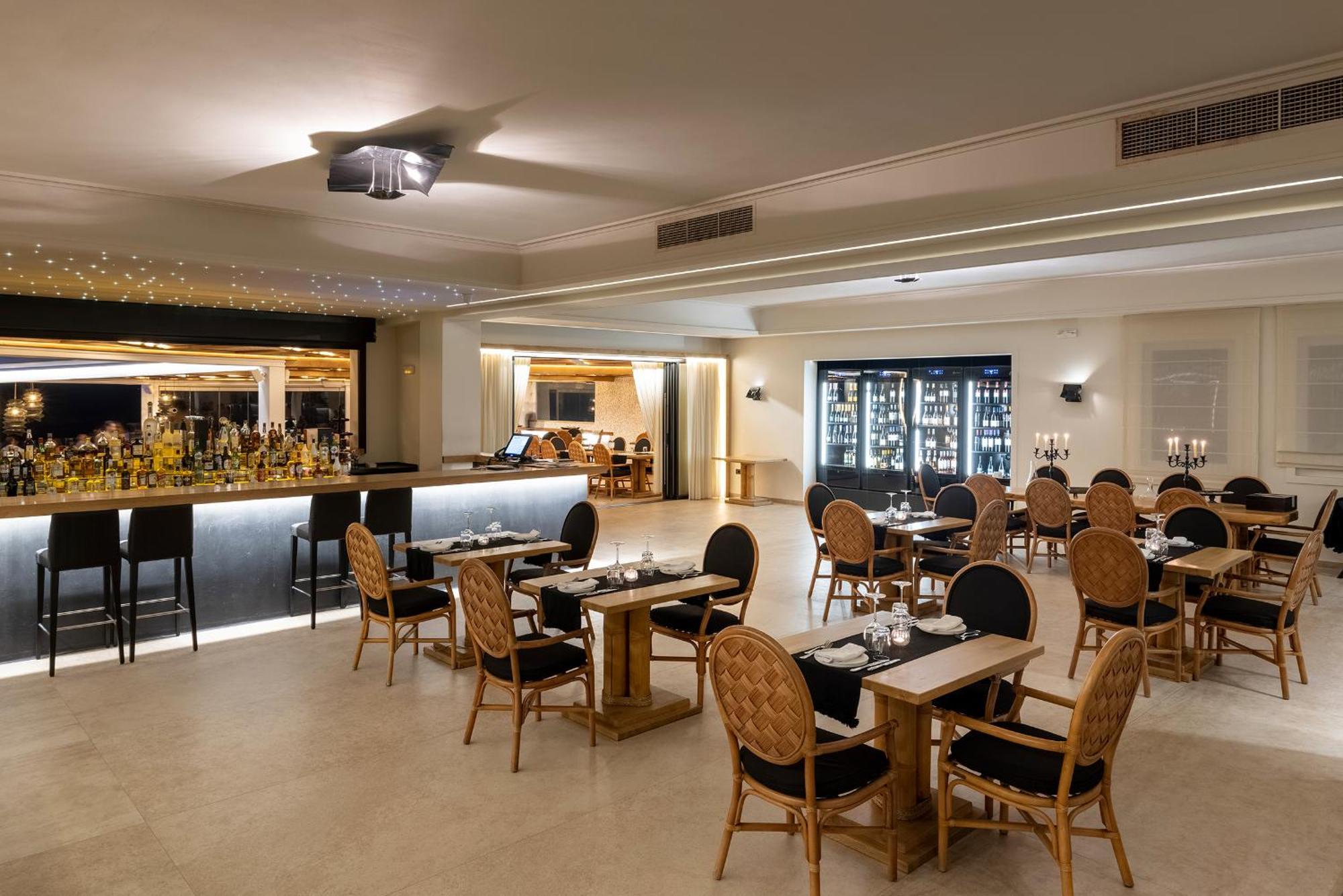 เซนต์จอห์น โฮเต็ล วิลลา แอนด์ สปา Hotel Agios Ioannis Diakoftis ภายนอก รูปภาพ The restaurant