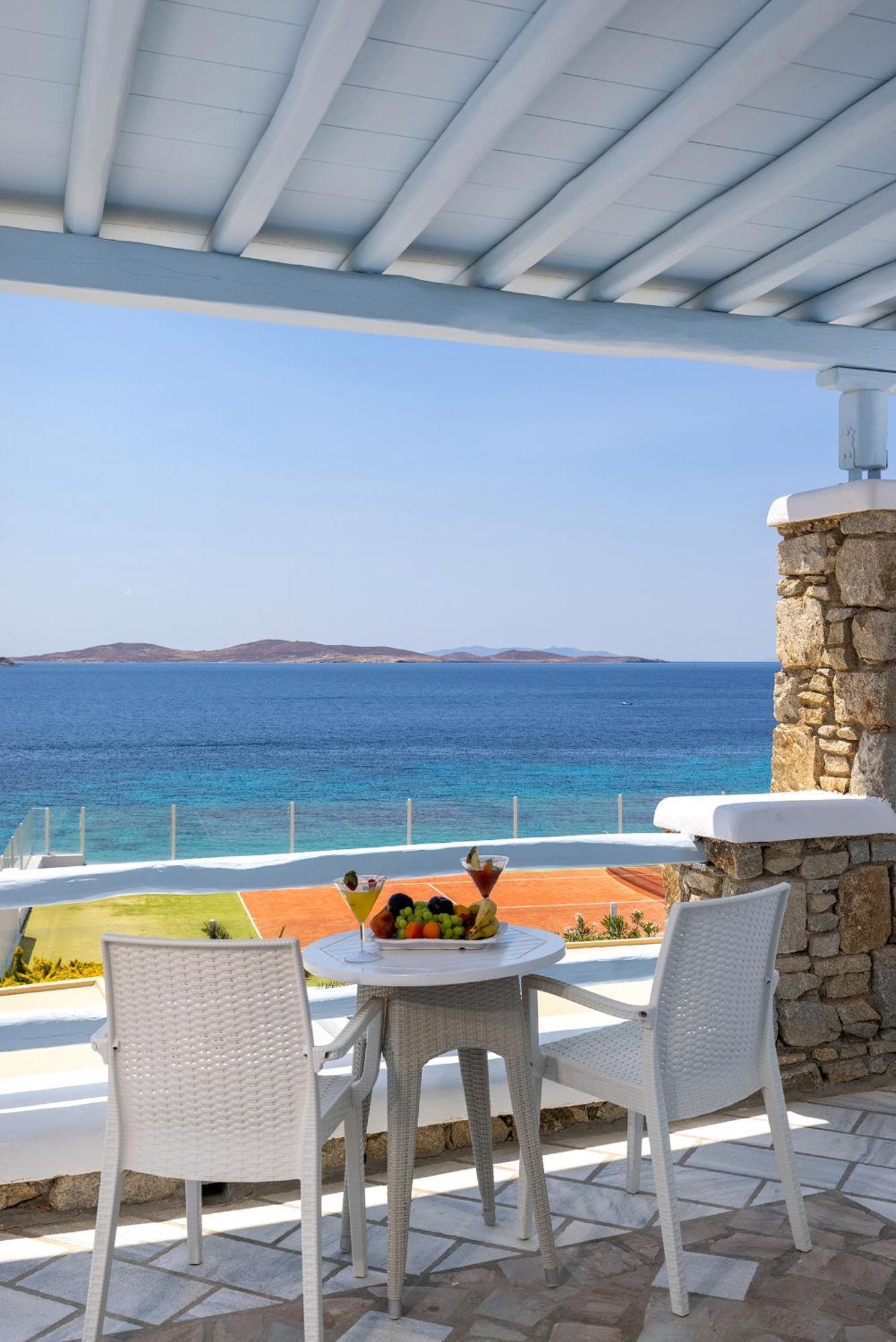 เซนต์จอห์น โฮเต็ล วิลลา แอนด์ สปา Hotel Agios Ioannis Diakoftis ภายนอก รูปภาพ View of the island from Mykonos