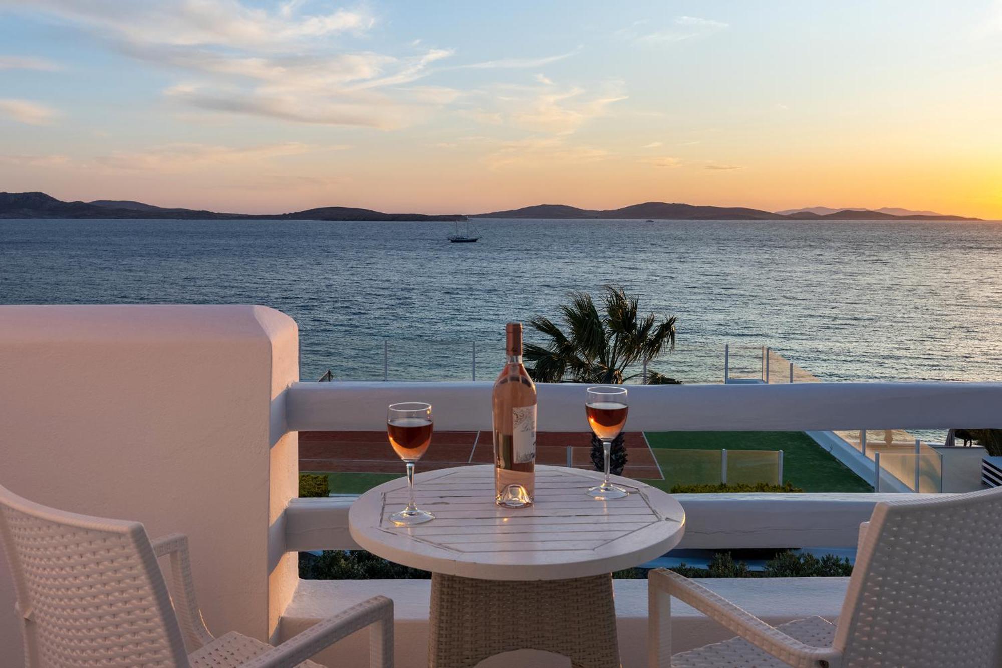เซนต์จอห์น โฮเต็ล วิลลา แอนด์ สปา Hotel Agios Ioannis Diakoftis ภายนอก รูปภาพ Sunset at the hotel